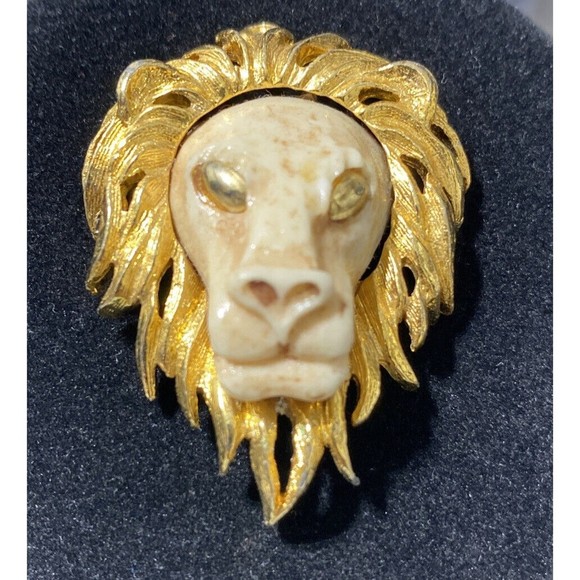 Razza Jewelry - Vintage Luca Razza Large Lion Head Pendant Signed